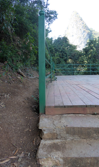 P1130583-399p-path-to-top-